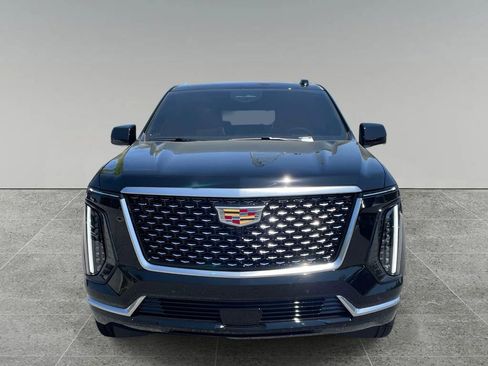 New 2026 Cadillac Escalade Luxury image 8