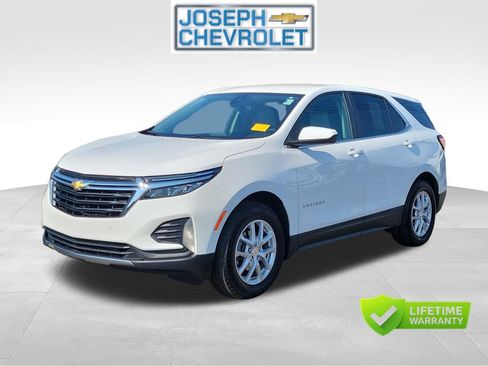 Used 2024 Chevrolet Equinox LT FWD image 2
