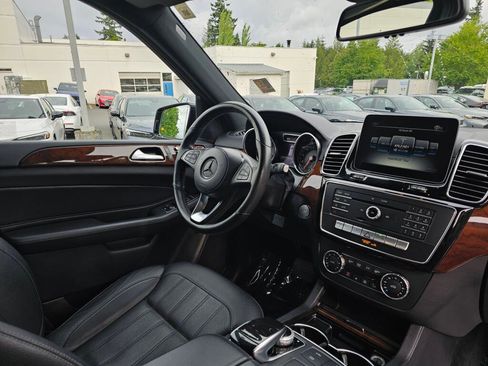 Used 2019 Mercedes-Benz GLS 450 4MATIC w/ Premium 1 Package image 10