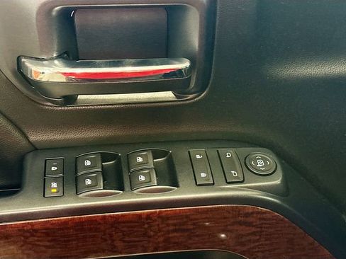 Used 2018 GMC Sierra 1500 SLE w/ SLE Value Package image 18