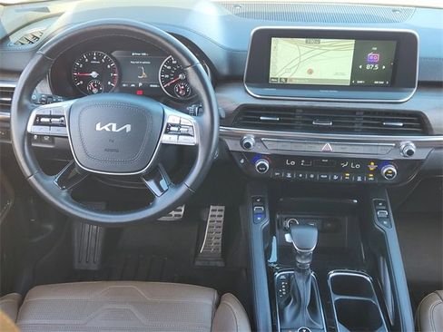 Used 2022 Kia Telluride SX w/ SX Prestige Package image 27