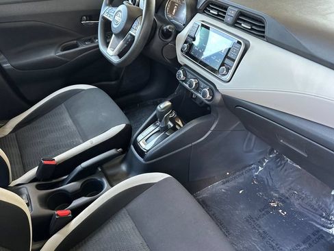 Used 2021 Nissan Versa SV FWD image 16