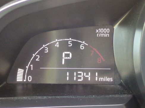 Used 2020 Toyota Yaris LE image 34