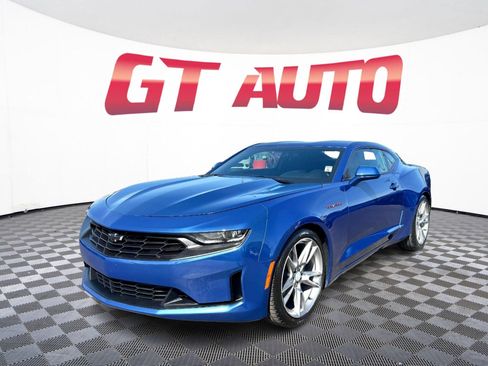 Used 2020 Chevrolet Camaro LT w/ RS Package RWD image 2