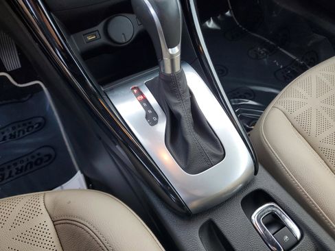 Used 2019 Buick Cascada Premium image 21