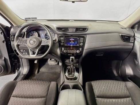 Used 2018 Nissan Rogue SV AWD/4WD image 25