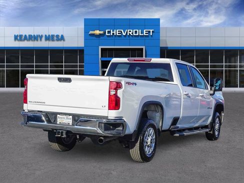 Used 2025 Chevrolet Silverado 2500 LT w/ Convenience Package AWD/4WD image 6