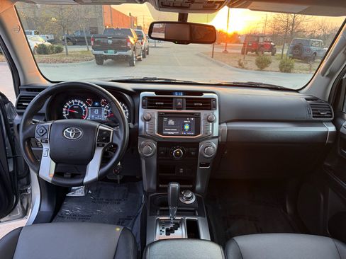 Used 2018 Toyota 4Runner SR5 image 13