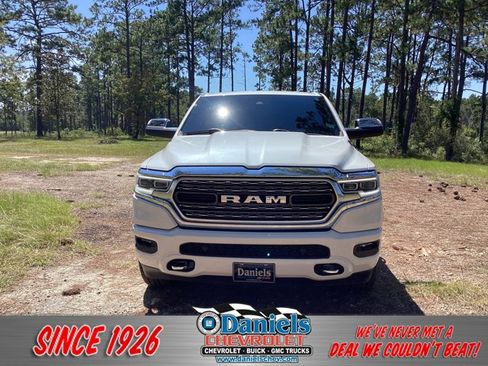 Used 2019 RAM 1500 Limited image 1