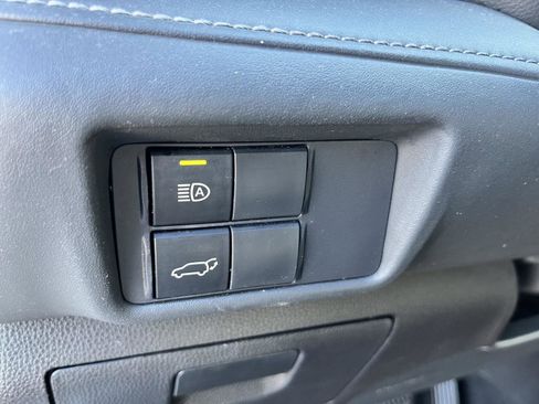 Used 2021 Toyota Highlander XSE image 39