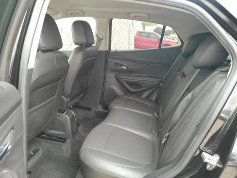 Used 2021 Buick Encore Preferred FWD image 16