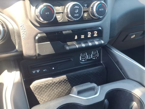 Used 2019 RAM 1500 Big Horn AWD/4WD image 18