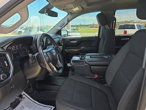 Used 2021 Chevrolet Silverado 1500 LT w/ Z71 Off-Road Package AWD/4WD image 8