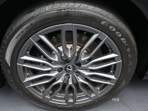 Used 2023 Lexus RX 500h F Sport image 41