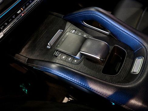 Used 2022 Mercedes-Benz GLE 350 4MATIC w/ Premium Package image 33