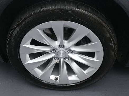 Used 2021 Tesla Model X Long Range image 39