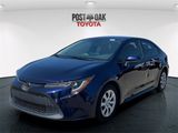 Used 2021 Toyota Corolla LE image 3