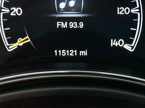 Used 2015 Jeep Grand Cherokee Overland image 18