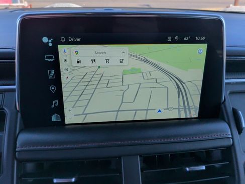 Used 2023 Chevrolet Suburban RST w/ Sport Performance Package image 30