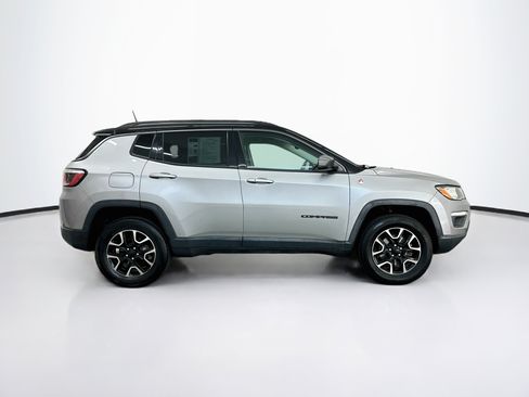 Used 2019 Jeep Compass Trailhawk AWD/4WD image 10