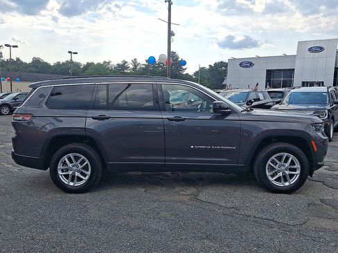 Used 2024 Jeep Grand Cherokee L Laredo AWD/4WD image 32