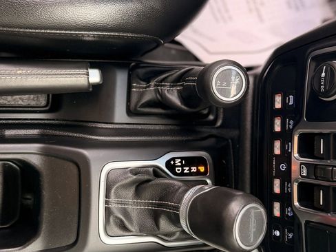 Used 2020 Jeep Gladiator Overland image 22