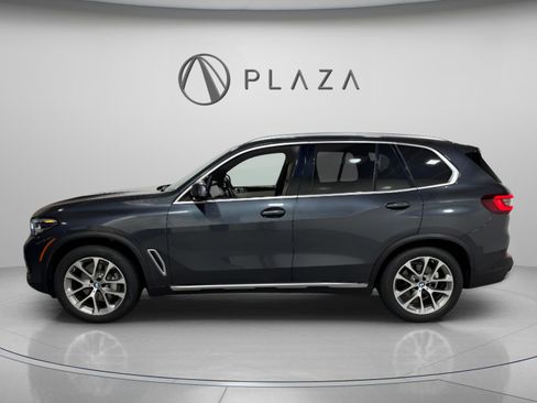 Used 2020 BMW X5 xDrive40i w/ Premium Package image 2