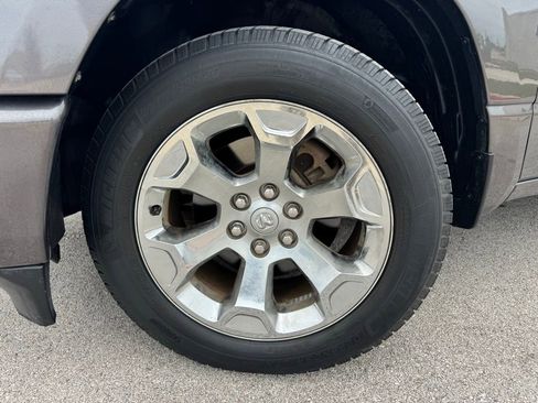 Used 2019 RAM 1500 Big Horn RWD image 9
