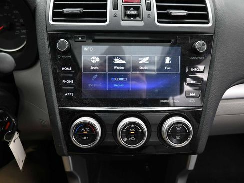 Used 2018 Subaru Forester 2.5i Premium w/ All-Weather Package image 16