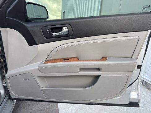 Used 2010 Cadillac STS image 29