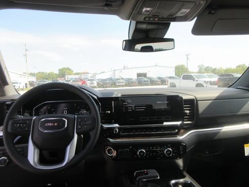 New 2026 GMC Sierra 1500 Elevation image 16
