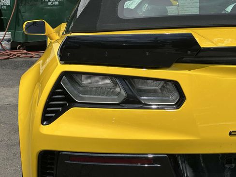 Used 2015 Chevrolet Corvette Z06 w/ 3LZ Preferred Equipment Group RWD image 10