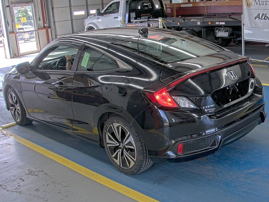 Used 2017 Honda Civic EX-T image 4