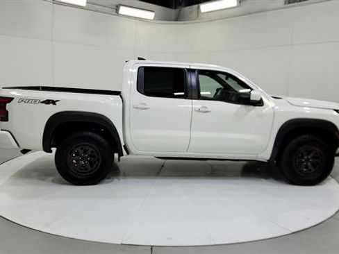 Certified 2026 Nissan Frontier PRO-4X AWD/4WD image 9