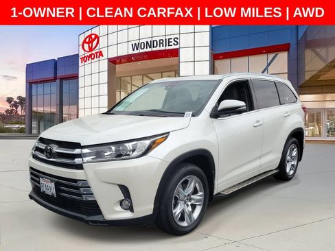 Used 2017 Toyota Highlander Limited w/ Carpet Mat Package AWD/4WD image 2