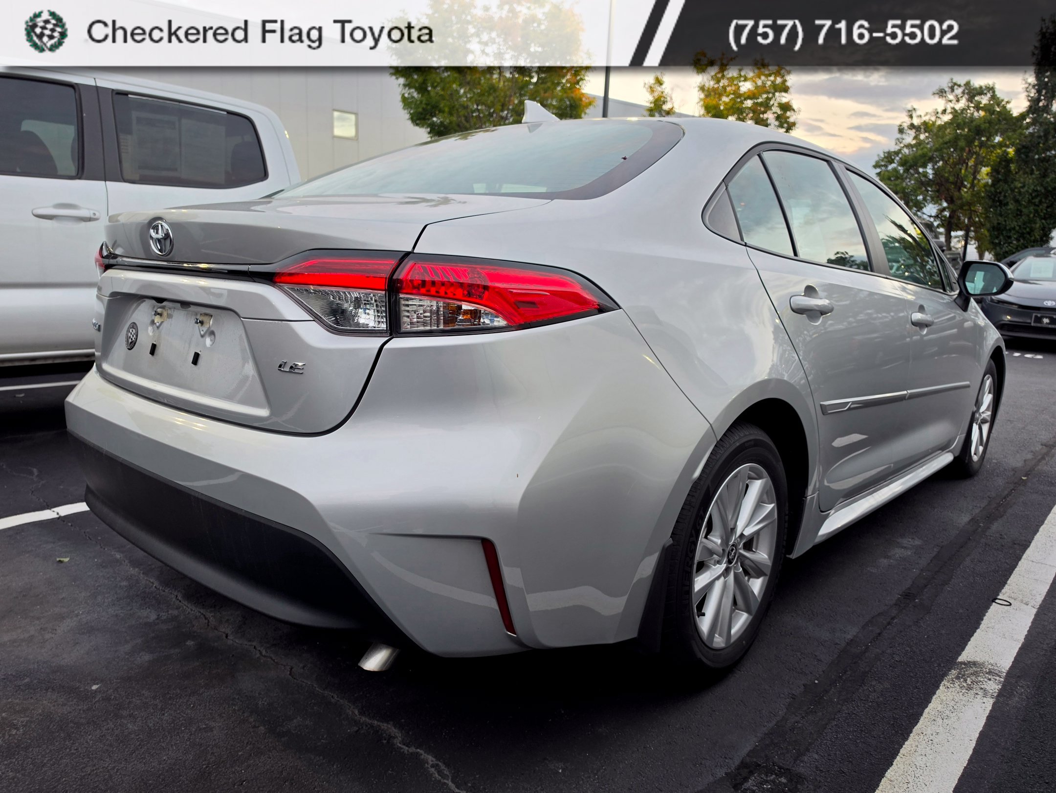Certified 2025 Toyota Corolla LE w/ LE Premium Package FWD image 6