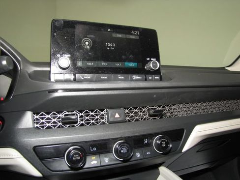 Certified 2025 Honda Accord LX image 7
