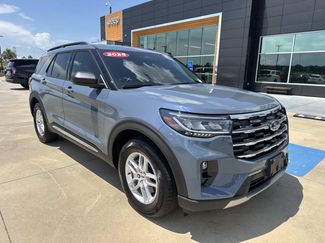 Used 2025 Ford Explorer Active w/ Active Comfort Package RWD video 1