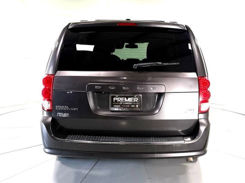 Used 2019 Dodge Grand Caravan SXT FWD image 5