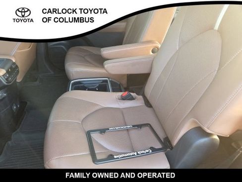 Used 2024 Toyota Grand Highlander AWD image 15