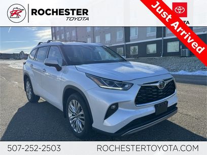 Used 2023 Toyota Highlander Platinum