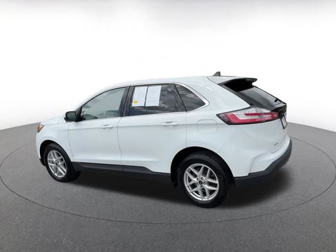 Used 2024 Ford Edge SEL image 10