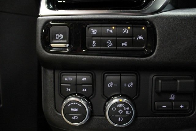 New 2026 GMC Yukon Denali AWD/4WD image 24
