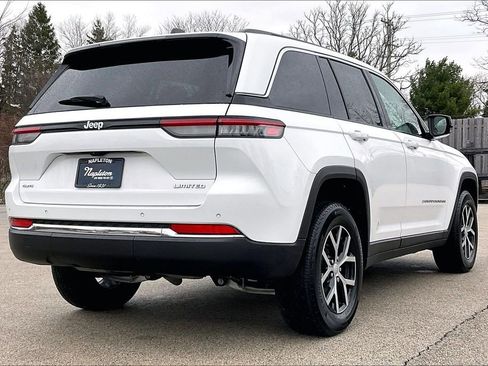 Used 2024 Jeep Grand Cherokee Limited image 11