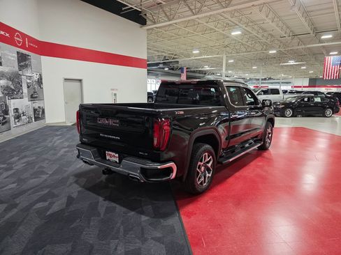 Used 2024 GMC Sierra 1500 SLT w/ SLT Premium Plus Package image 3
