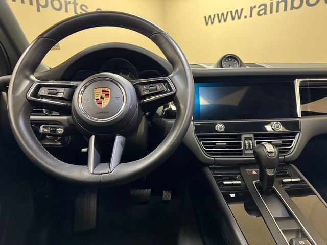 Used 2025 Porsche Macan AWD/4WD image 10
