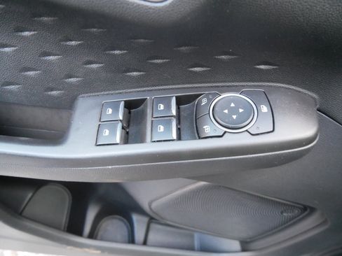 Used 2020 Ford Escape SE image 20