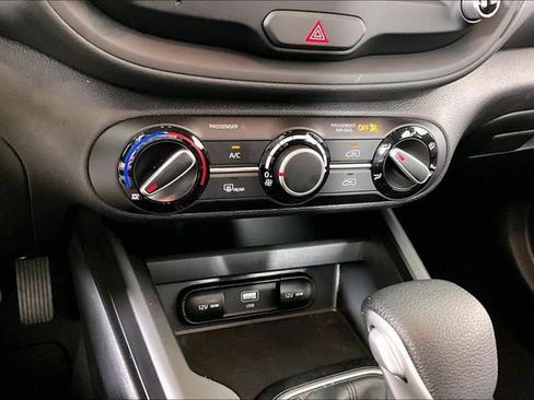 Certified 2024 Kia Soul LX FWD image 14