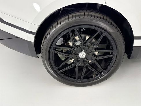 Certified 2023 Land Rover Range Rover Velar R-Dynamic S AWD/4WD image 32