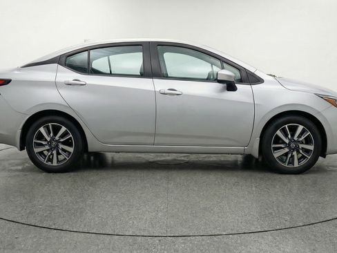 Used 2025 Nissan Versa SV FWD image 11